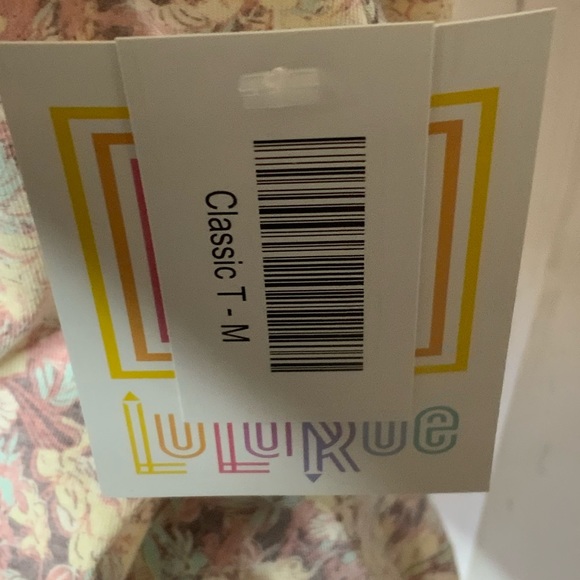 LuLa Roe Classic T-M - Picture 3 of 10